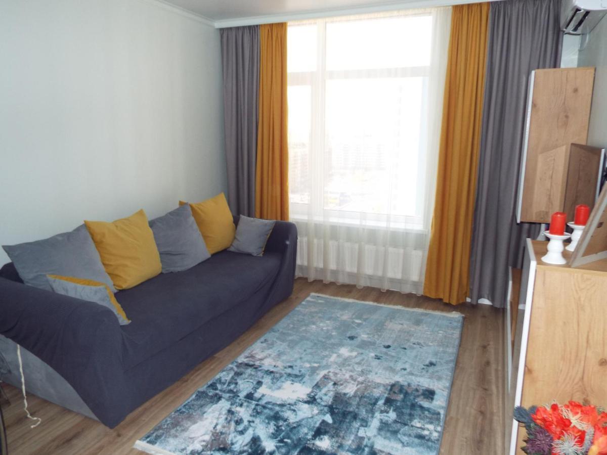 Esil Plaza Apartment Astana Luaran gambar