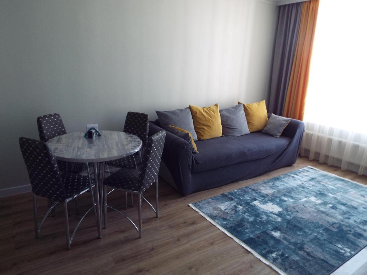 Esil Plaza Apartment Astana Luaran gambar