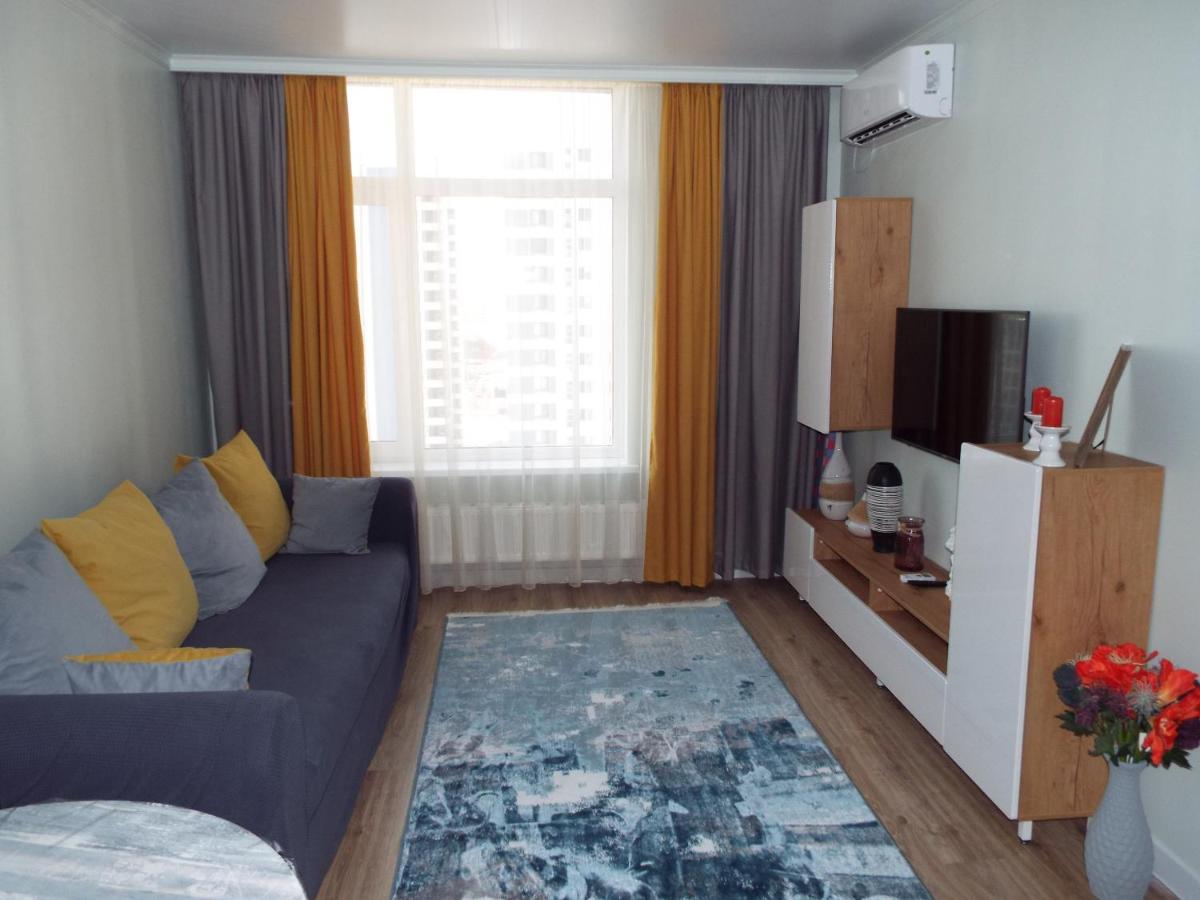 Esil Plaza Apartment Astana Luaran gambar